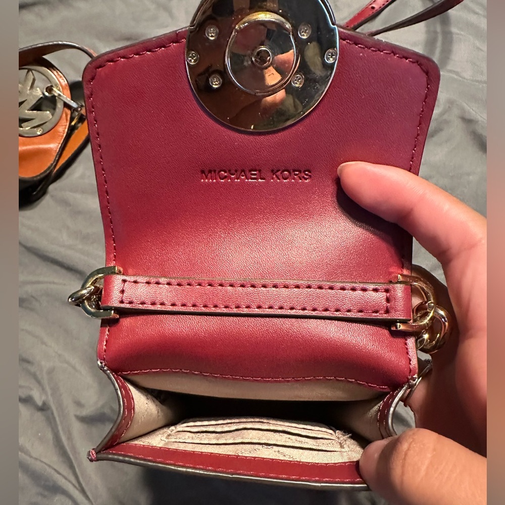 Michael Kors Burgundy Crossbody Phone Pouch with Gold MK Emblem - Picture 2 of 3